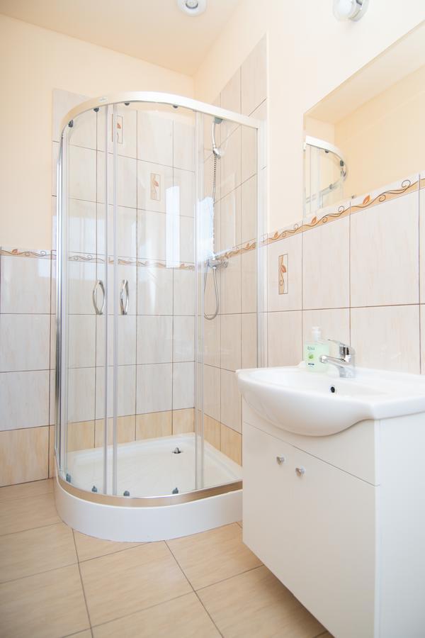 Noclegi Elan Лодзь Экстерьер фото